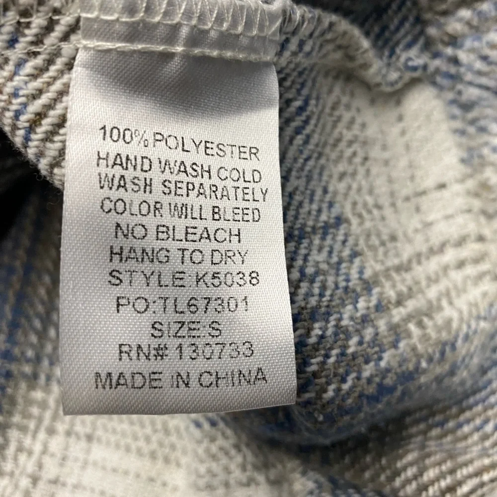 UMGEE Womens Button Jacket SZ Small Shacket Plaid Brushed Crop